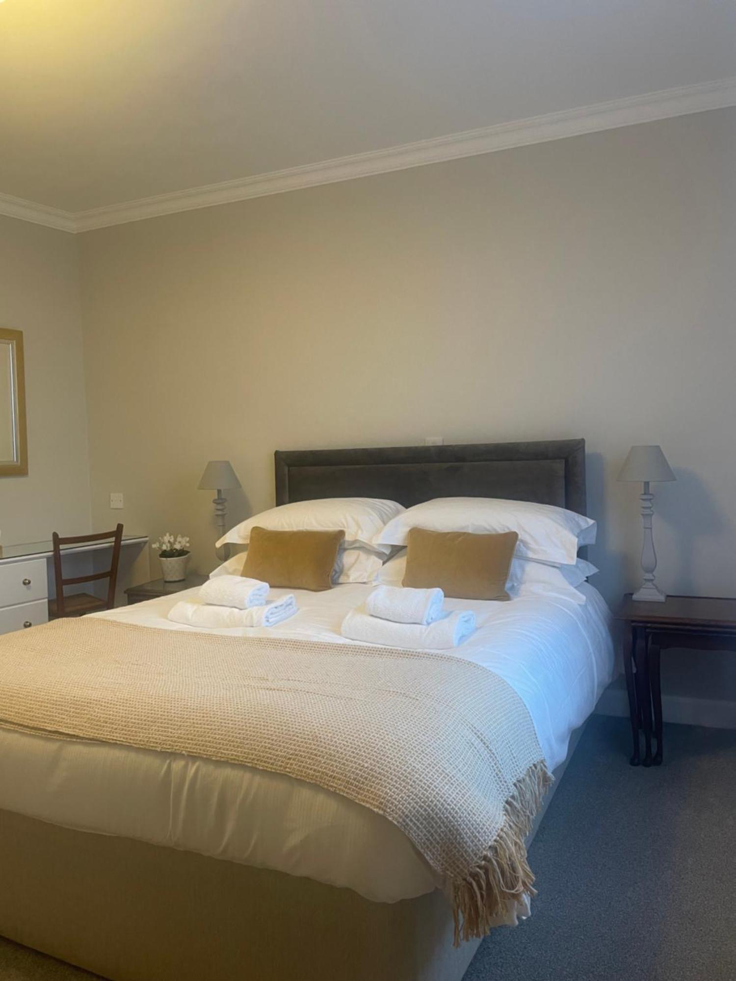 The Garret Hotel 柯库布里 外观 照片